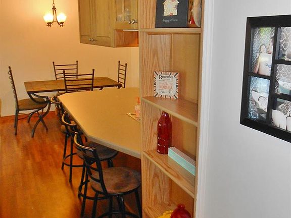 5th image of 2631 Crowsnest Dr