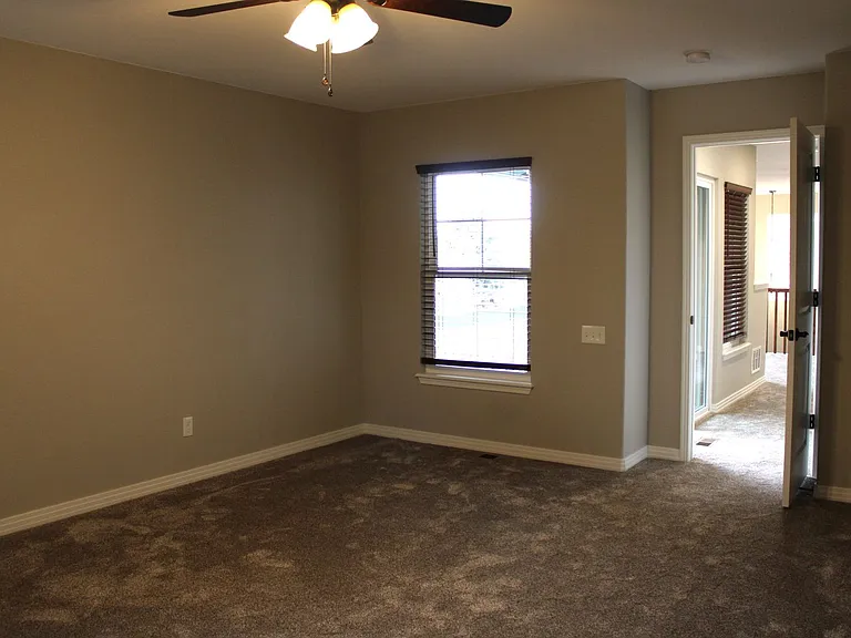 5250 Corbett Dr — Photo 5