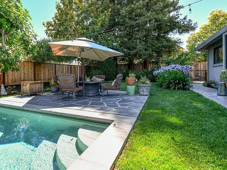 3489 Westminster Way — Photo 40