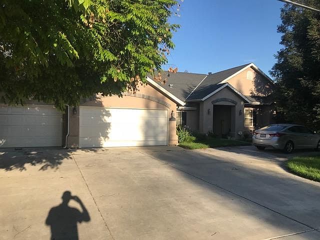 2nd image of 2610 18th Ave