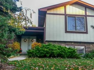 6782 Longwood Rd, Canton, MI 48187