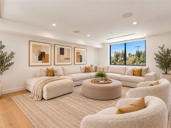3859 S Centinela Ave, Los Angeles, CA 90066