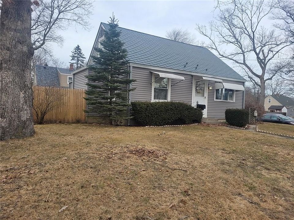 1st image of 77 Doris Ave