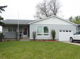 715 W 3rd St, Wayne, NE 68787