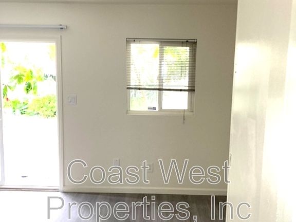 3rd image of 1361 Grand Ave #1