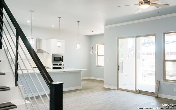 4th image of 2530 Camden Park