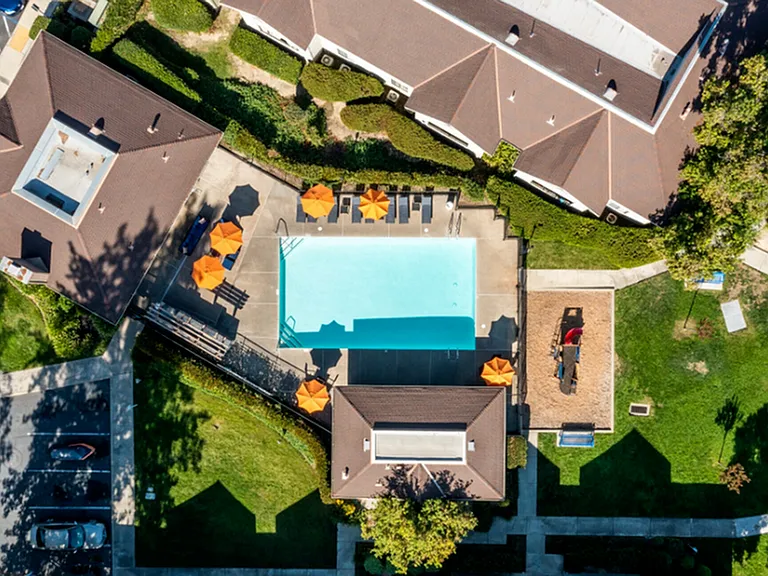 pool 21