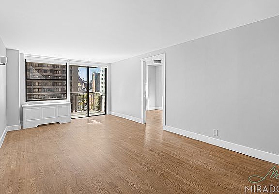 3rd image of 330 E 39th St APT 8C