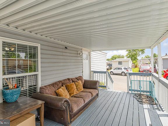 4th image of 29 Renee Rd