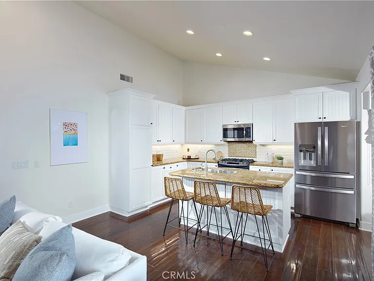 2857 Wards Ter — Photo 3