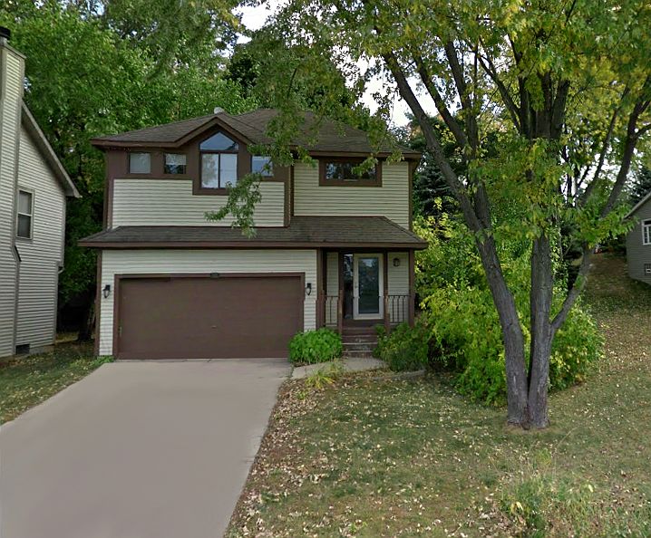 1st image of 1233 Larch Pl