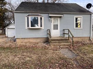 218 S 2nd St, New Bedford, IL 61338