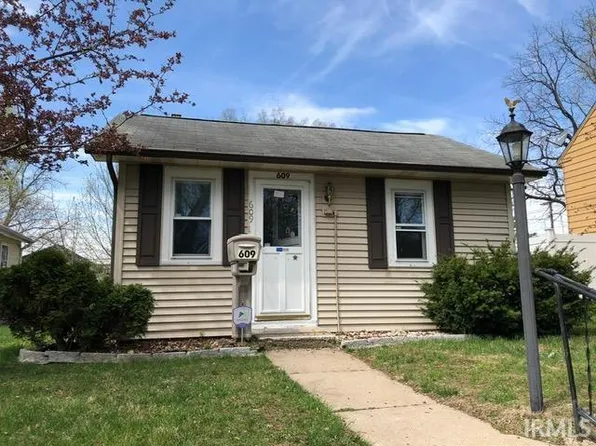 609 S 27th St, South Bend, IN 46615