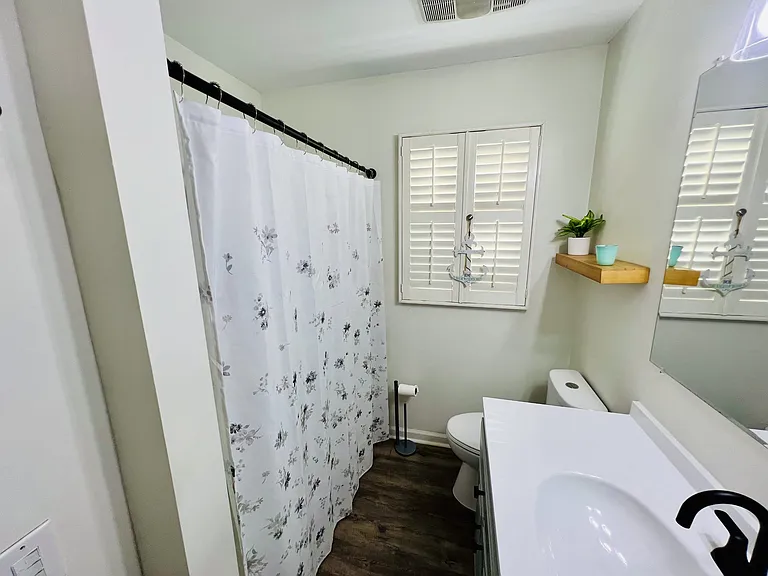 1813 Alpine Dr — Photo 8