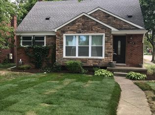 2616 Dorchester Rd, Birmingham, MI 48009