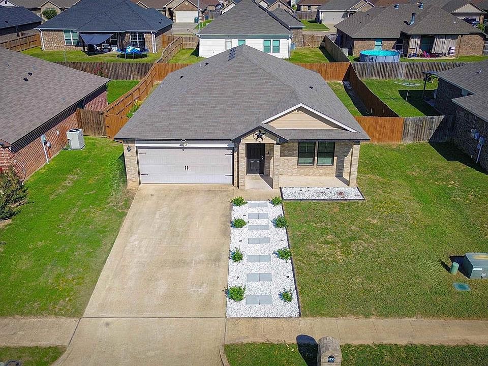 1st image of 322 Ambrose Ave