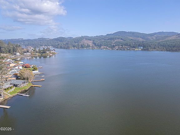 4th image of 1200 NE Lakewood Lot 10200