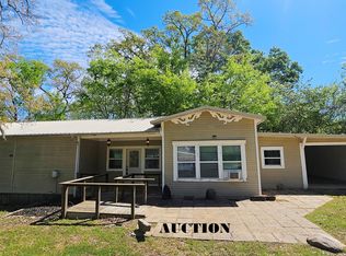 3905 Holiday Acres Dr, Fort Towson, OK 74735