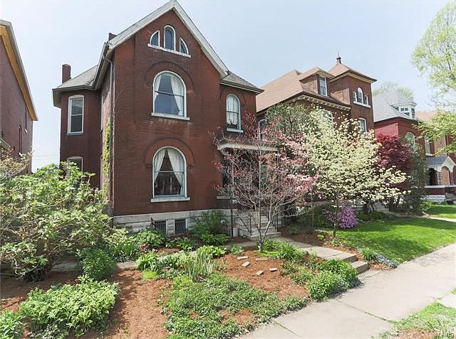 1st image of 2834 Shenandoah Ave