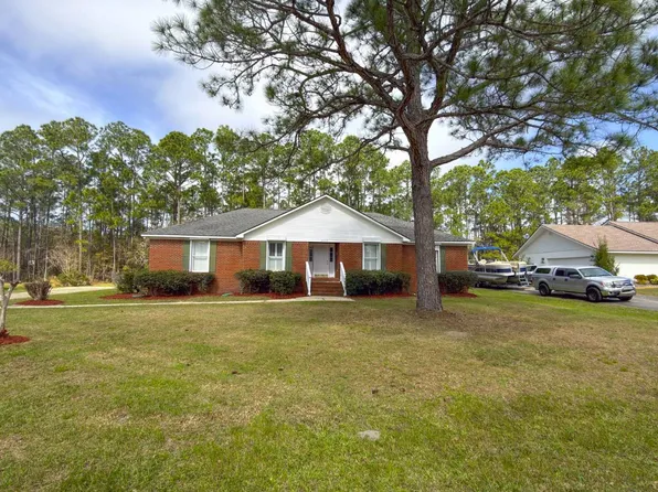 640 Wedgewood Dr, Gulf Shores, AL 36542