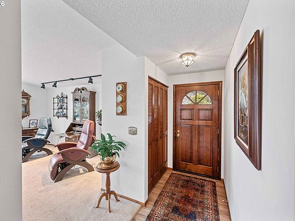 5th image of 93961 Bridge View Ln