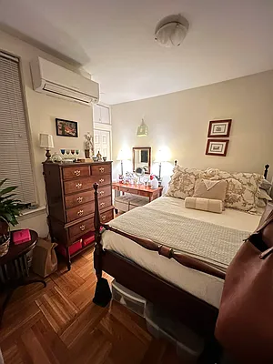 Rented by Bond New York | media 17