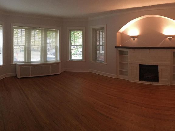 2nd image of 3730 N Marshfield Ave