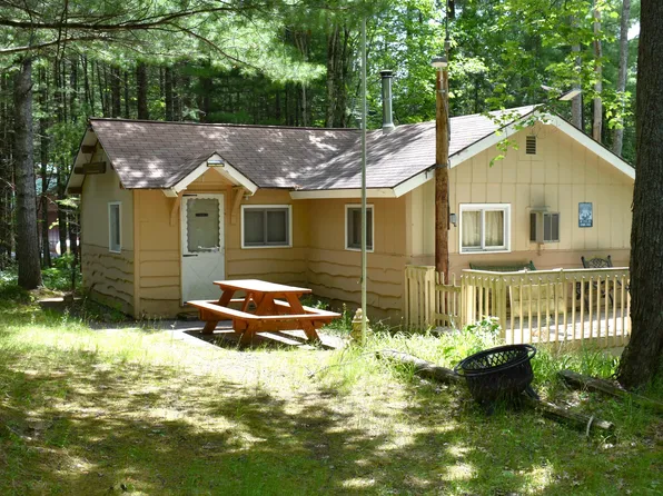 5199 E Marquette Trl, Chase, MI 49623