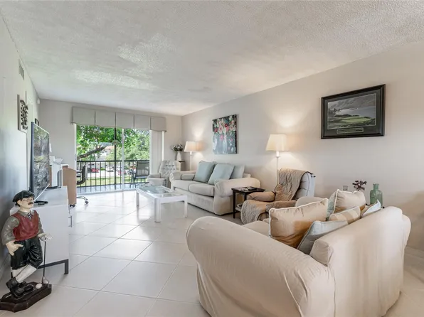 671 S Hollybrook Drive #306, Pembroke Pines, FL 33025