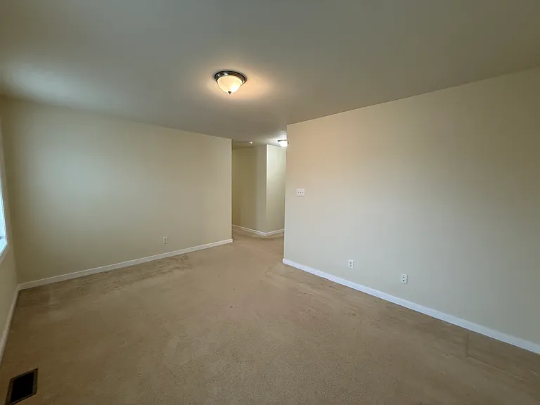 512 Paddle Creek Dr — Photo 20