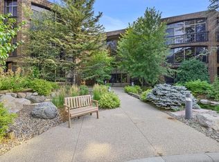 5601 Dewey Hill Rd APT 108, Edina, MN 55439