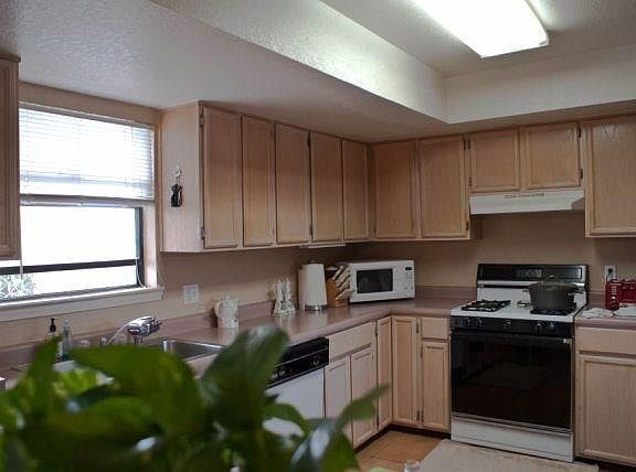4th image of 1117 Coyote Ln