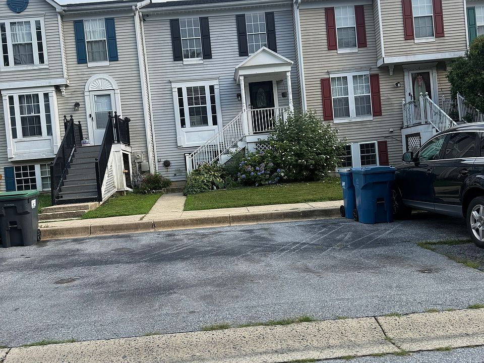 1st image of 5 N Merriment Dr