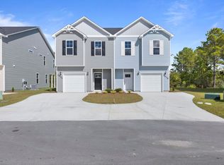 2035 Folkstone Woods Ln, Holly Ridge, NC 28445