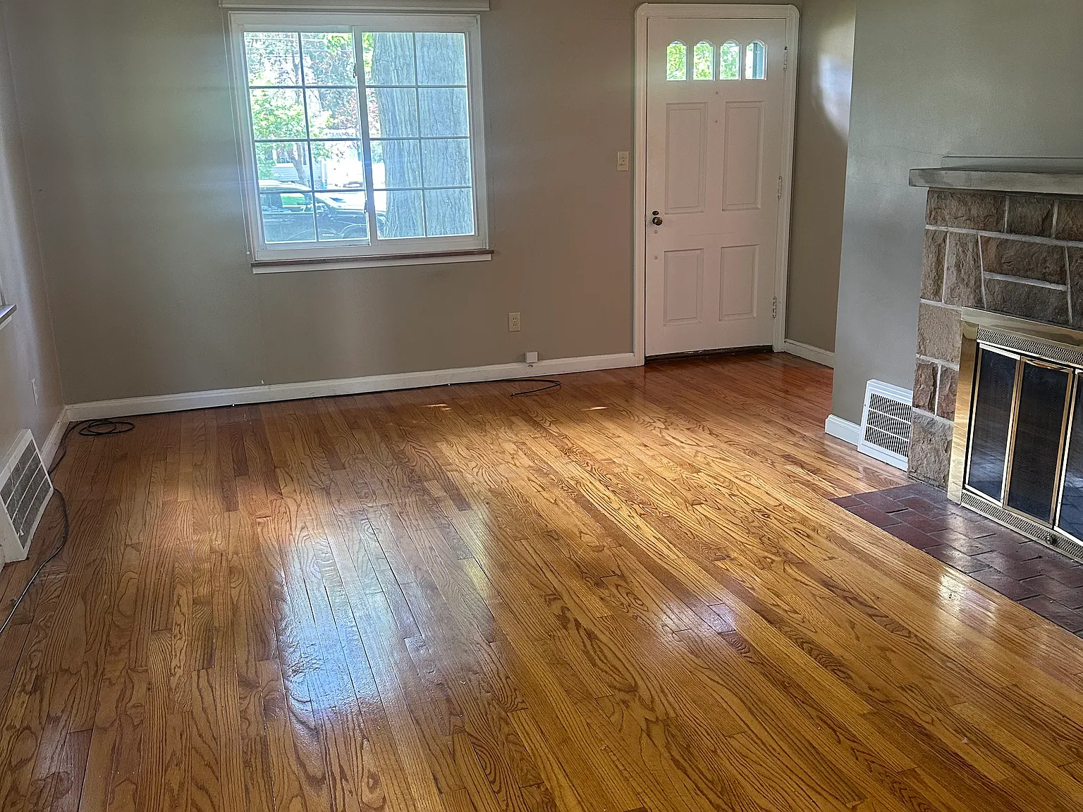 3 bed, 1240 sqft, $3,000 — Photo 3