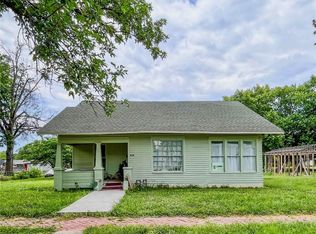 626 E 3rd St, Cherryvale, KS 67335