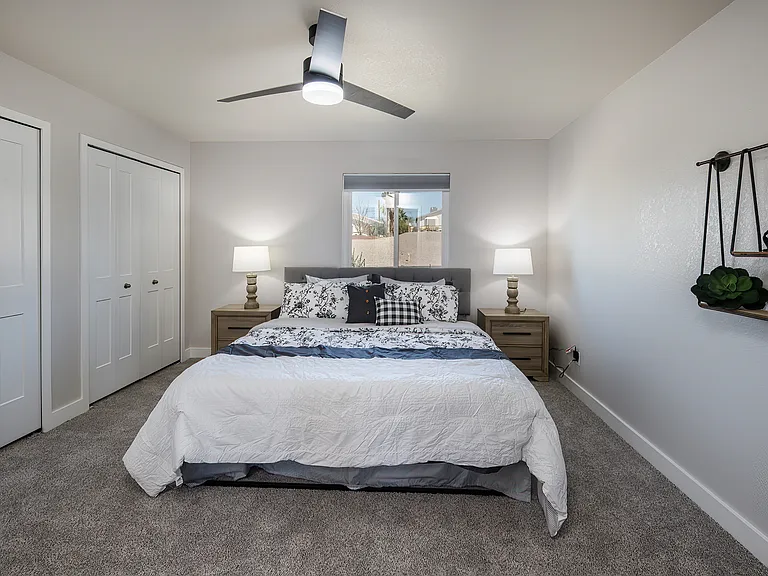 1060 Sunny Ridge Dr — Photo 14