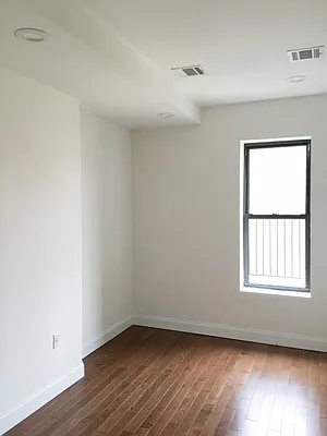 Rented by Bohemia Realty Group | media 16