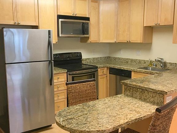 3rd image of 720 Petaluma Blvd S APT 19