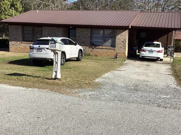 210 Dexter St, Vidalia, GA 30474