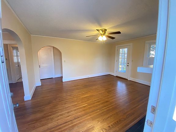 2nd image of 51 Eastcliff Dr SE