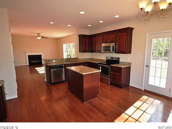 4th image of 9601 Mountain Cove Gln