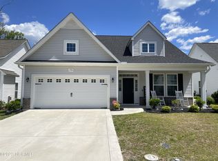 220 Downy Dr, Hampstead, NC 28443