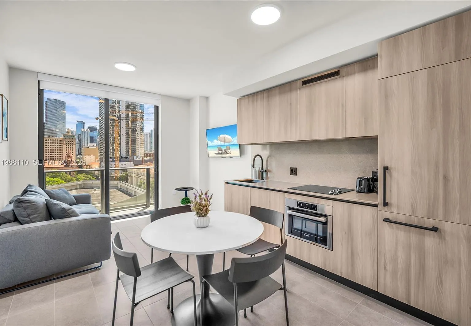 1 bed, 2.0 bath, $3,450 — Photo 2