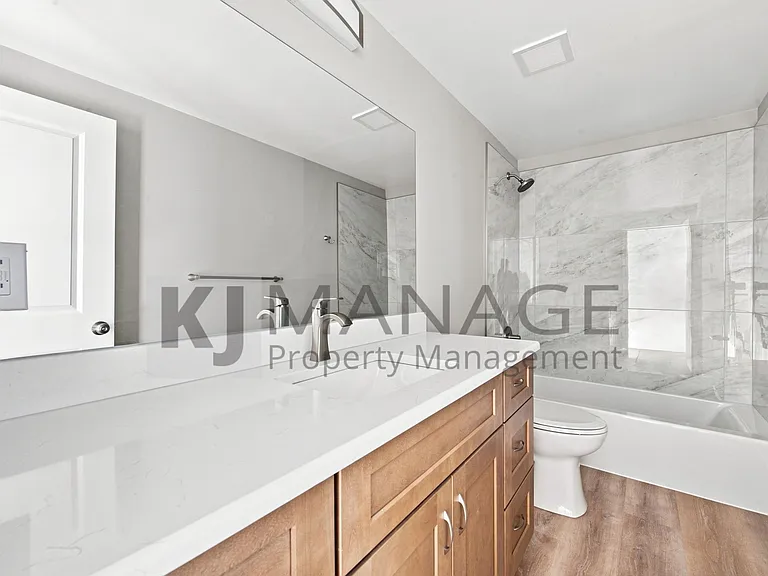 12039 Rockland — Photo 21