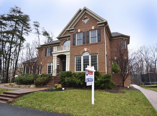 11272 Waples Mill Rd, Oakton, VA 22124