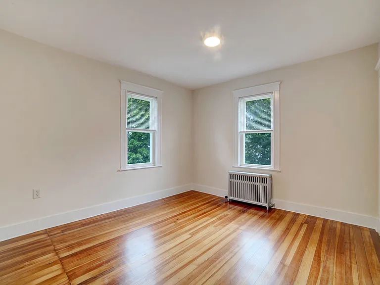 10 Bedford St #2 — Photo 7