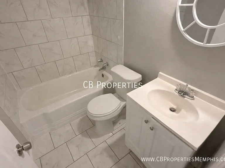 2370 Larose Ave — Photo 6