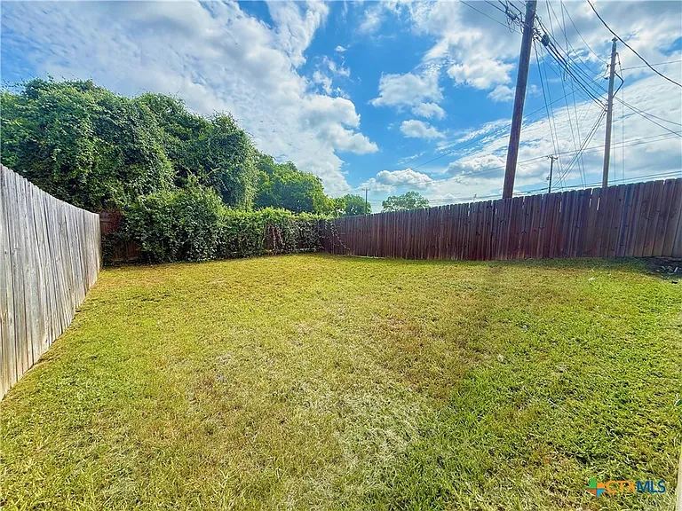 941 Pinewood Dr #A — Photo 15