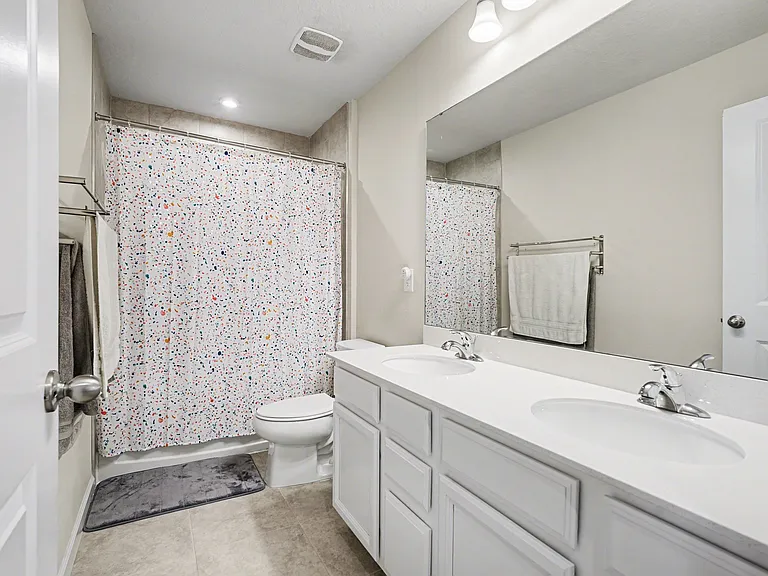 2nd floor full bath